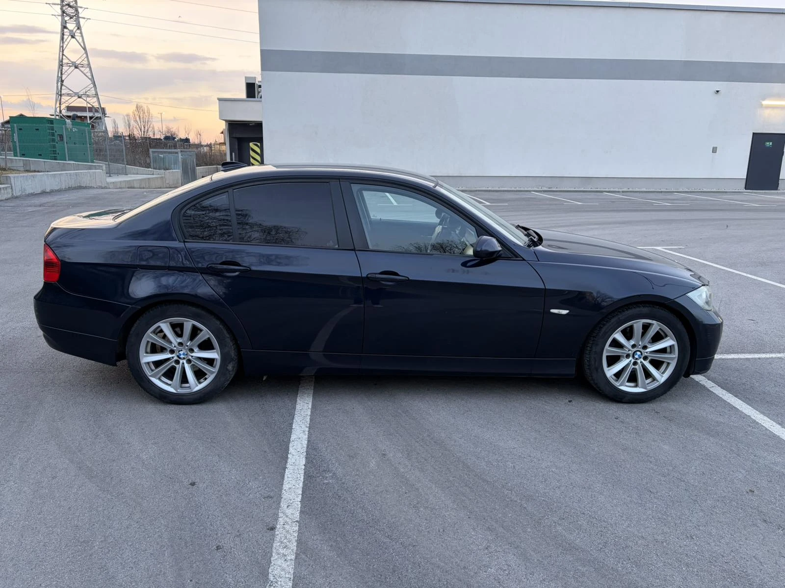 BMW 318, снимка 5 - Автомобили и джипове - 53836220