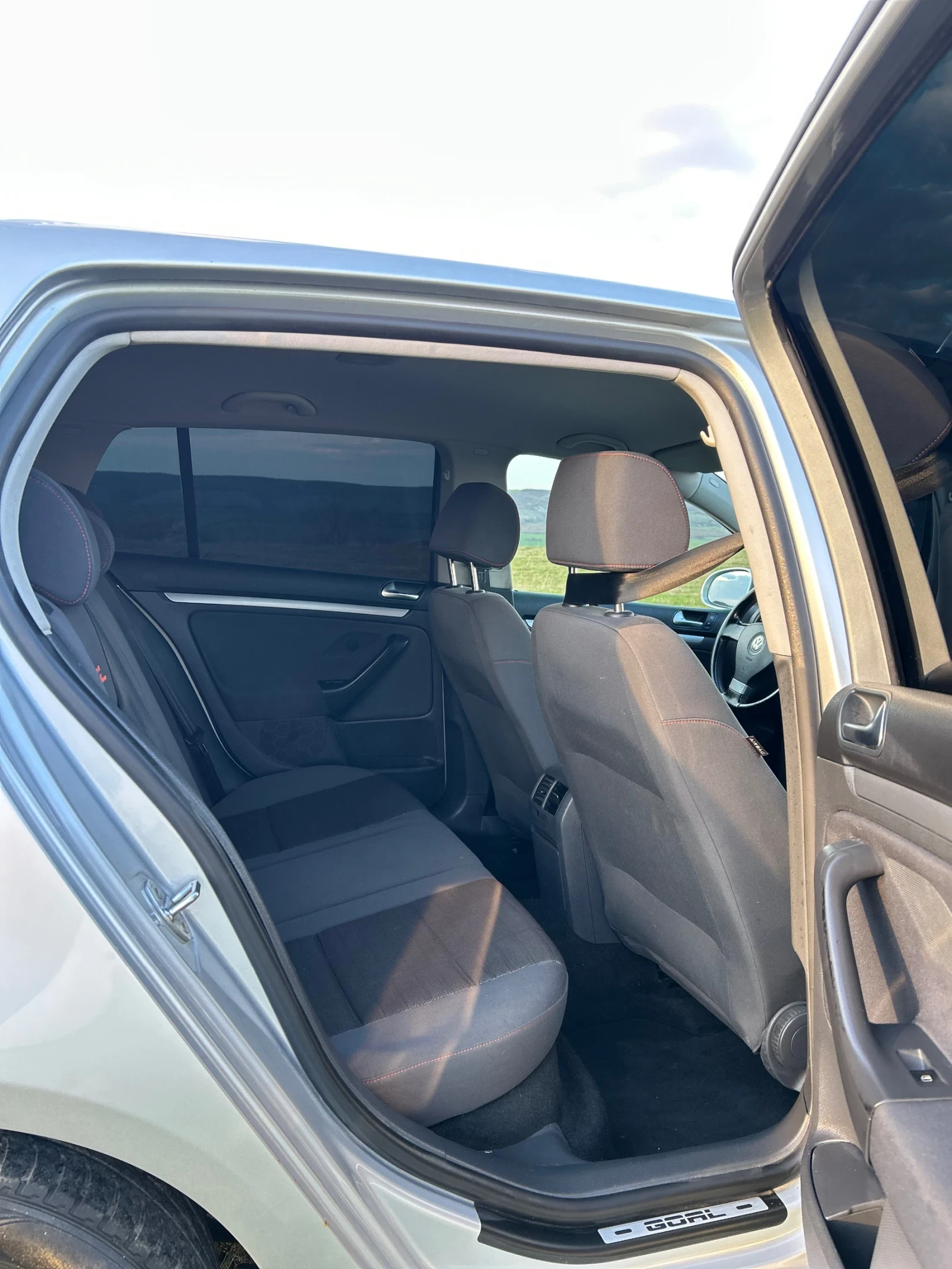 VW Golf GOLF 5 GOAL 1.9TDI 105кс, снимка 12 - Автомобили и джипове - 53990152