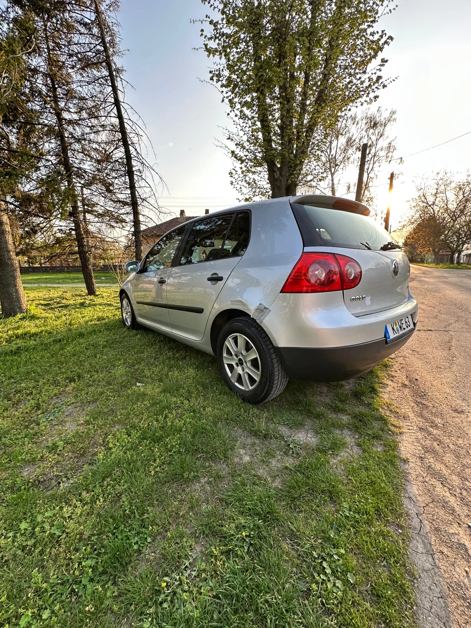 VW Golf, снимка 3 - Автомобили и джипове - 54268674