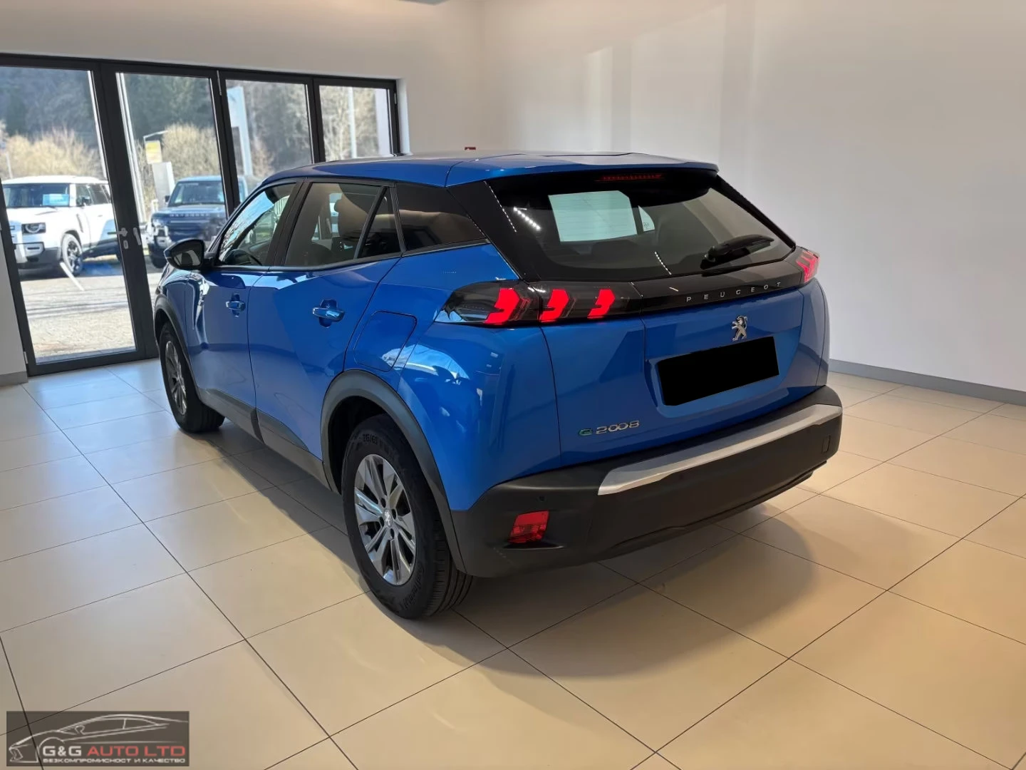 Peugeot 2008 E-ACTIVE/136HP/CAM/NAVI/KLESS/LED/CPLAY/311q, снимка 4 - Автомобили и джипове - 54567288
