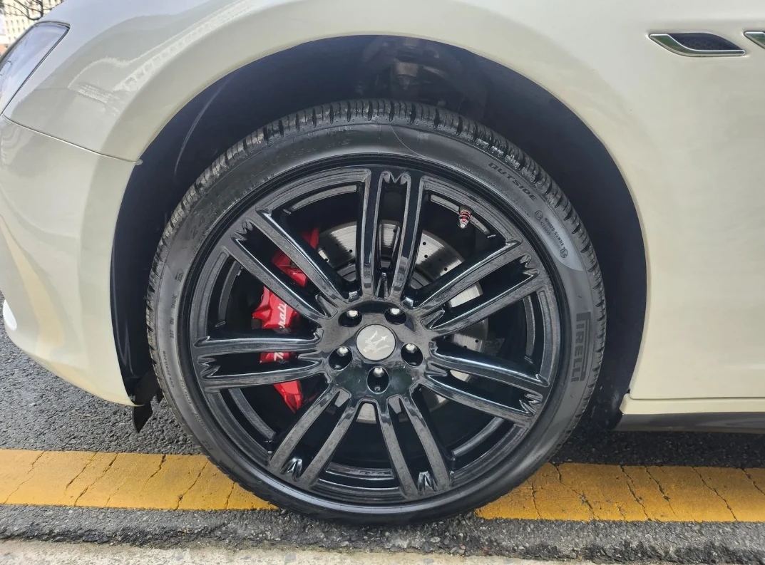 Maserati Ghibli, снимка 9 - Автомобили и джипове - 54762738