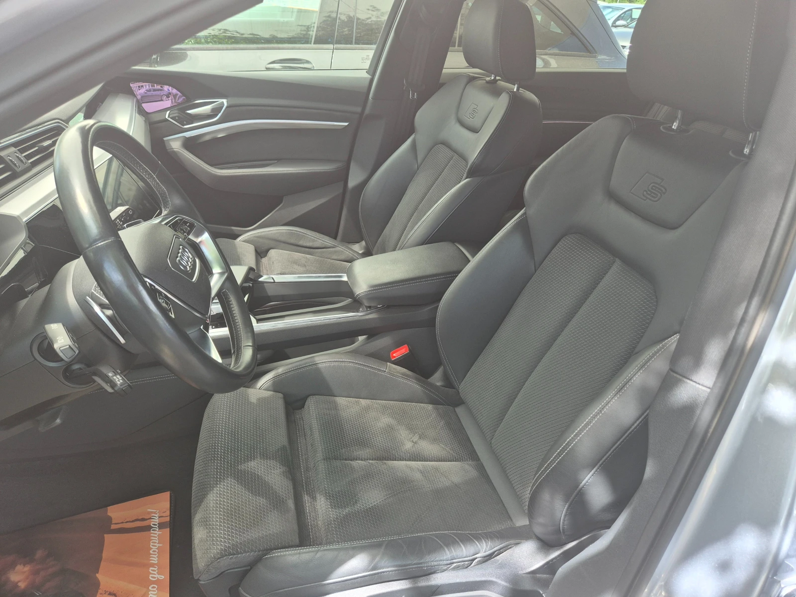 Audi E-Tron 55* CAMERA 360* QUATTRO* NAVI* ABTOMAT* S-LINE, снимка 6 - Автомобили и джипове - 54820624