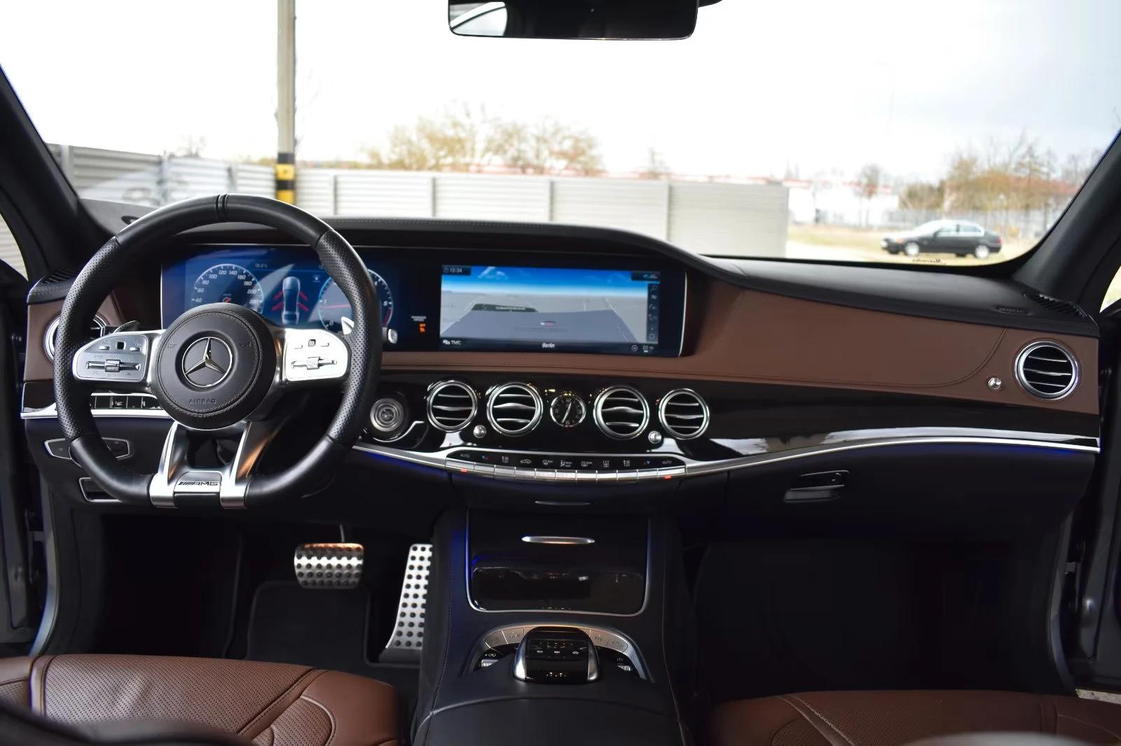 Mercedes-Benz S 350 d/4MATIC/286HP/AMG/PANO/MEMO/360/HUD/BURM/407q, снимка 7 - Автомобили и джипове - 54916359