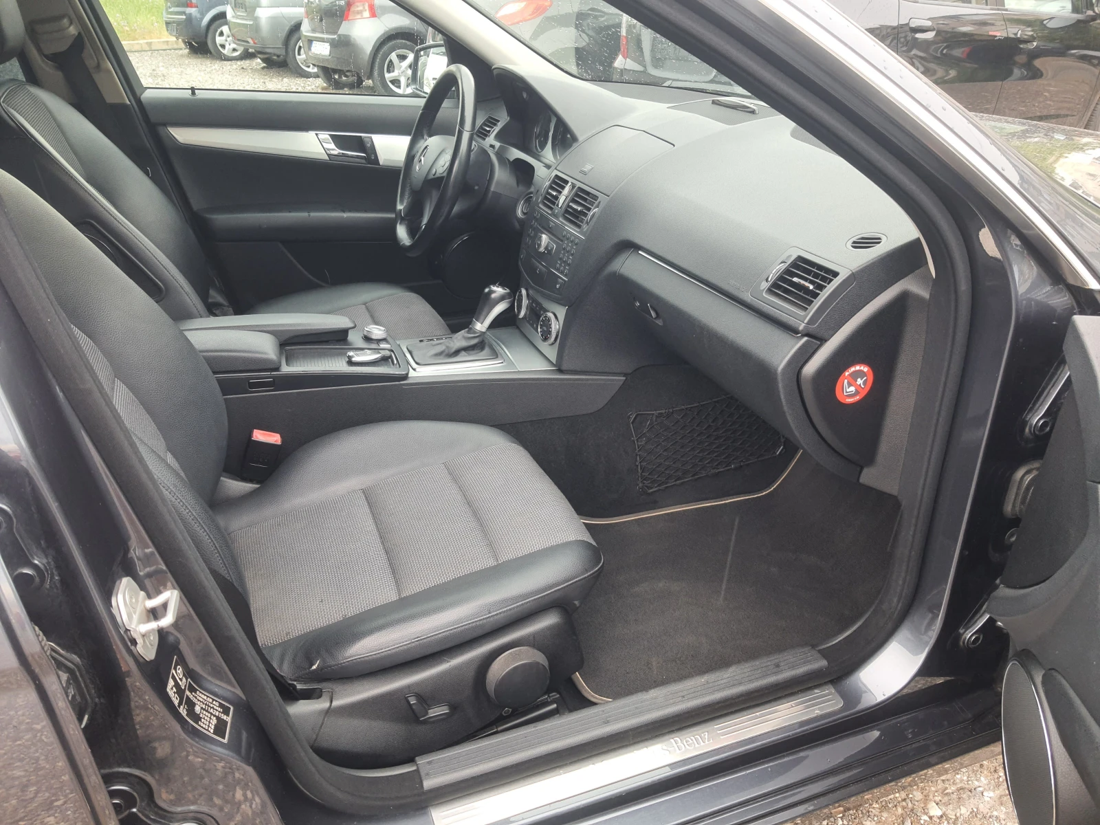 Mercedes-Benz C 200 компресор-авангард, снимка 14 - Автомобили и джипове - 54946013