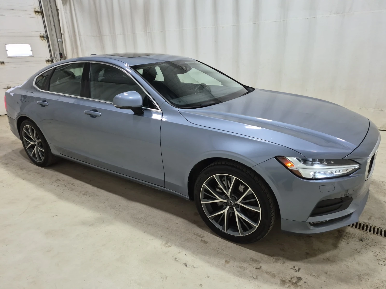 Volvo S90 T6 MOMENTUM, снимка 2 - Автомобили и джипове - 55010011