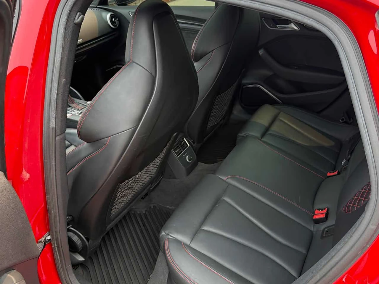 Audi Rs3 * 2.5 TFSI * CARFAX * ОПЦИЯ ЗА ФИНАНСИРАНЕ , снимка 14 - Автомобили и джипове - 55317254