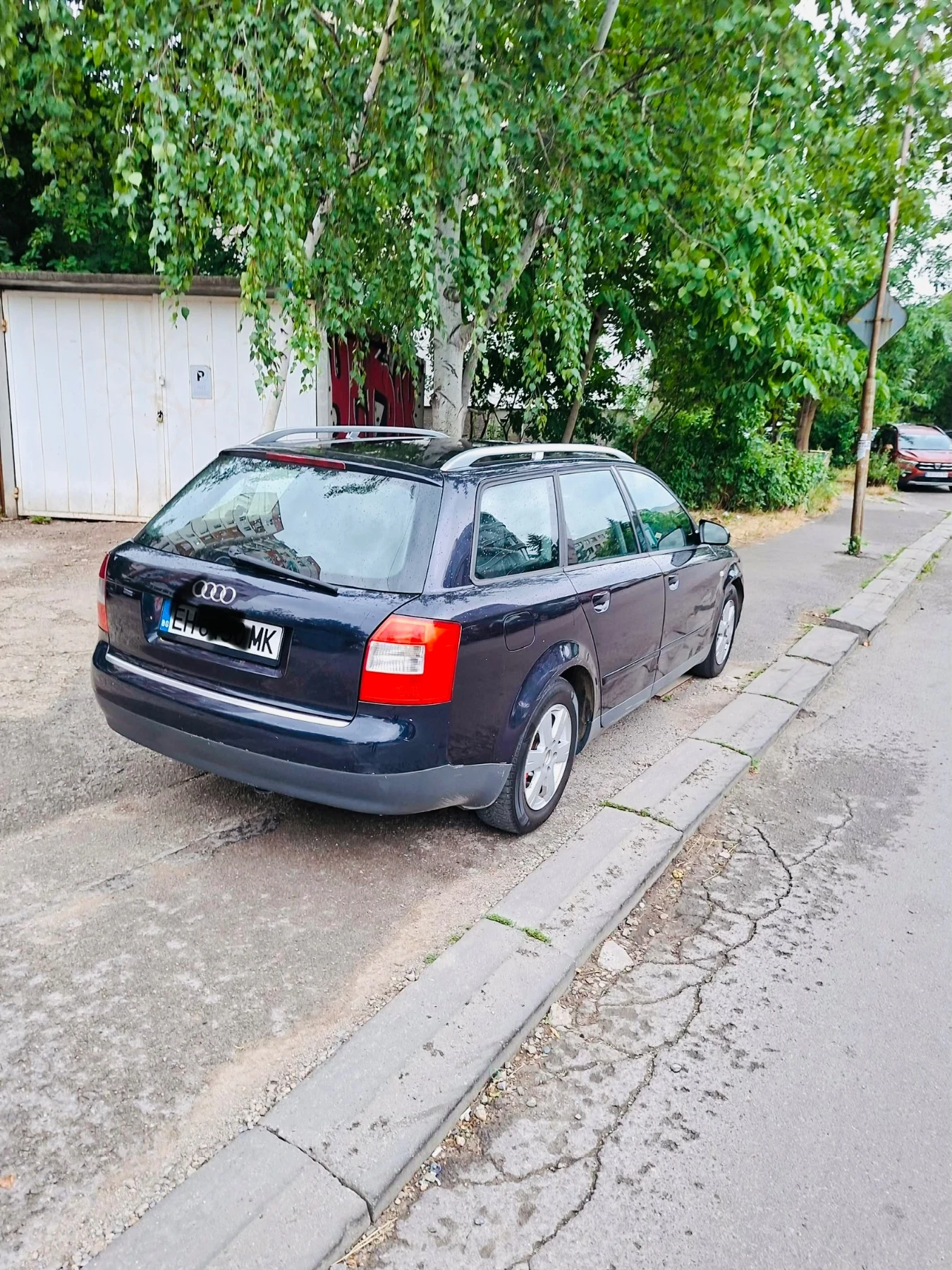 Audi A4 1900, снимка 2 - Автомобили и джипове - 55591068