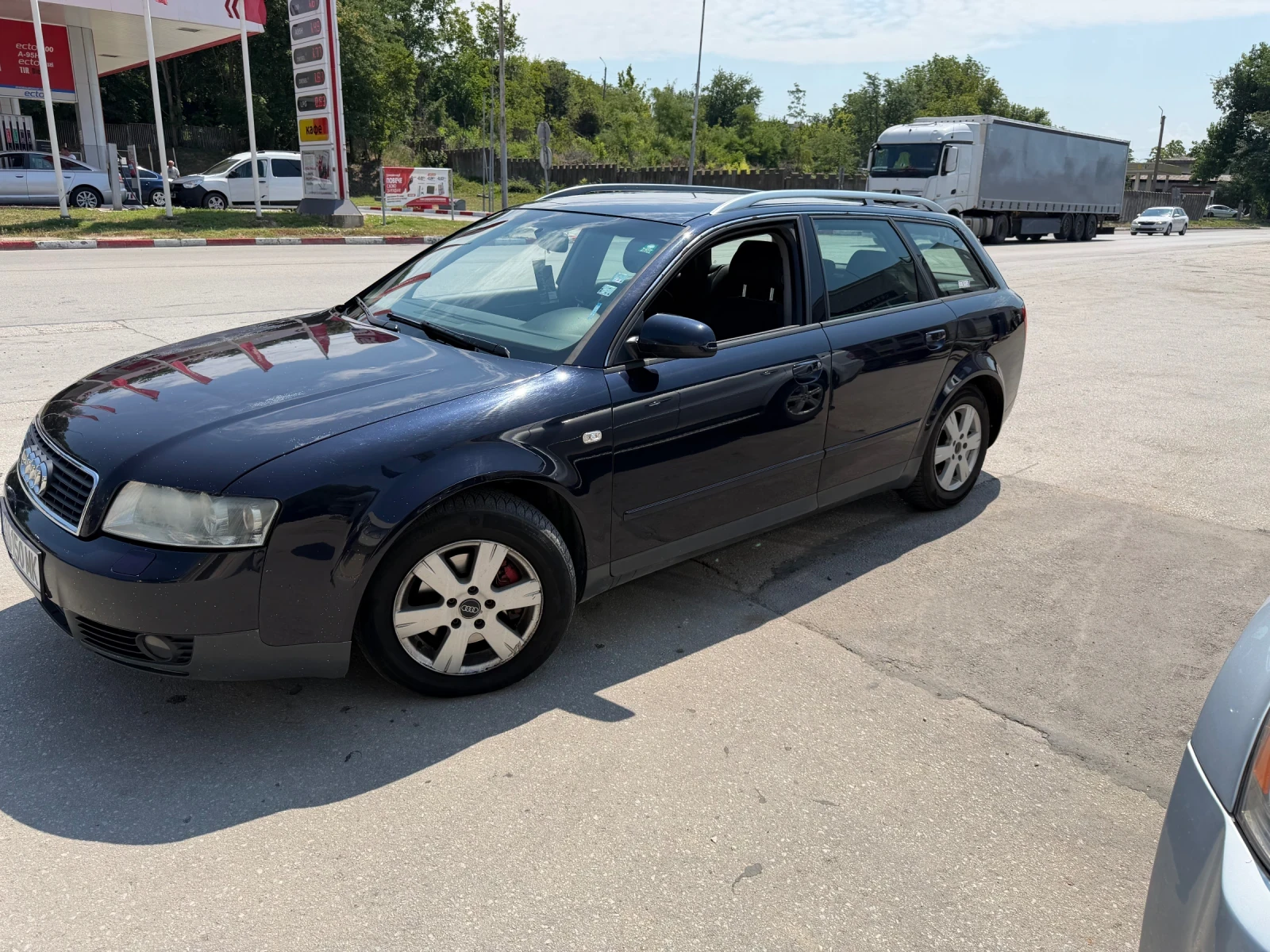 Audi A4 1900, снимка 2 - Автомобили и джипове - 55510073