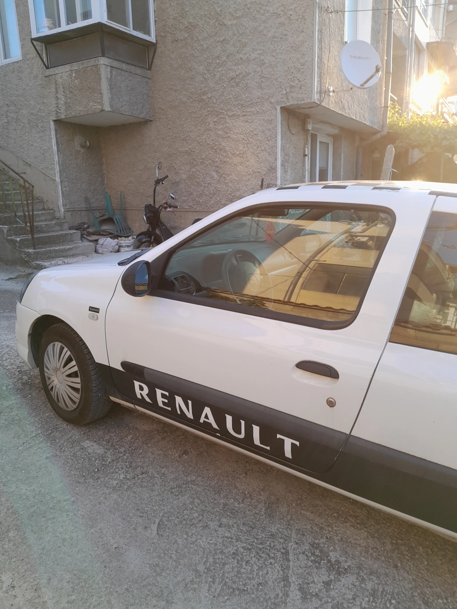 Renault Clio Campus, снимка 2 - Автомобили и джипове - 55551939