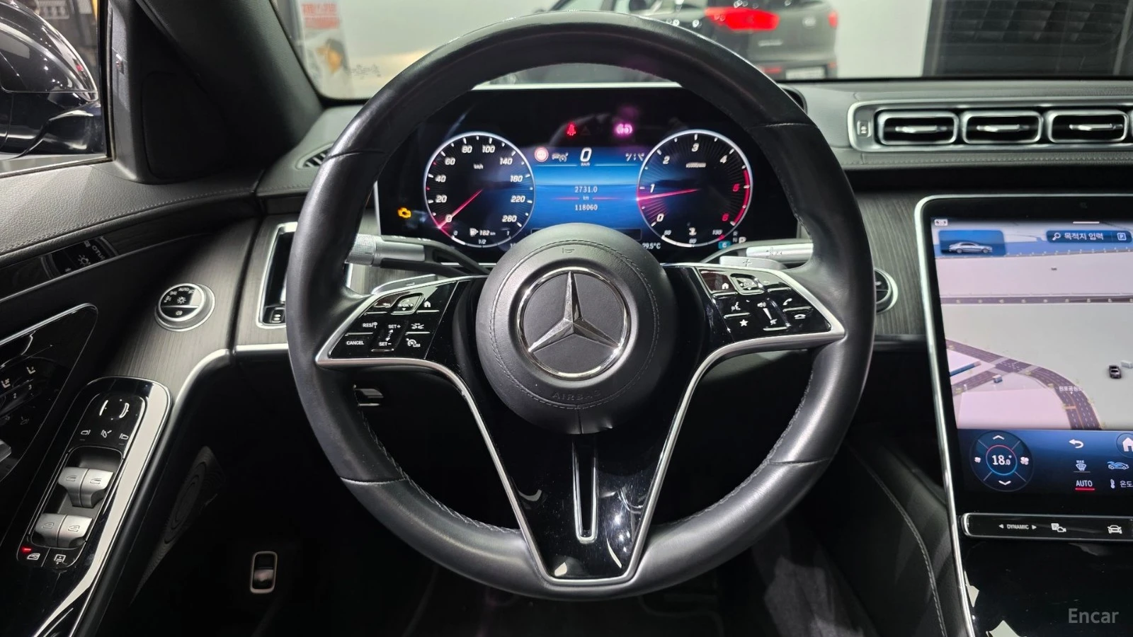 Mercedes-Benz S 350 ПОДГРЕВ* ОБДУХВАНЕ* ПАНО* 360* МАСАЖ* HEAD-UP* , снимка 13 - Автомобили и джипове - 55588327