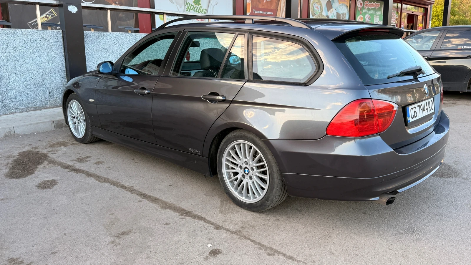 BMW 320 2.0 163 коня AVTOMAT, снимка 11 - Автомобили и джипове - 55851095