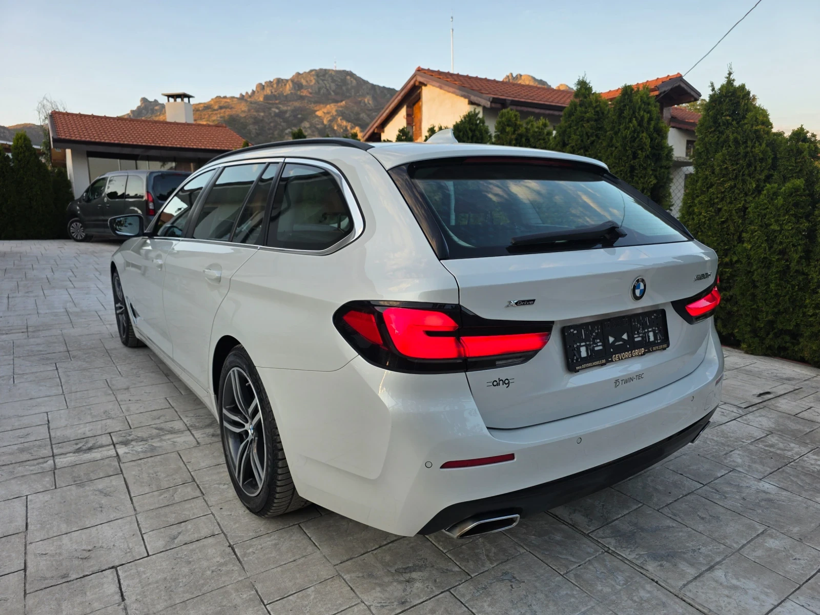 BMW 520 2.0 D X-DRIVE, снимка 7 - Автомобили и джипове - 55883955