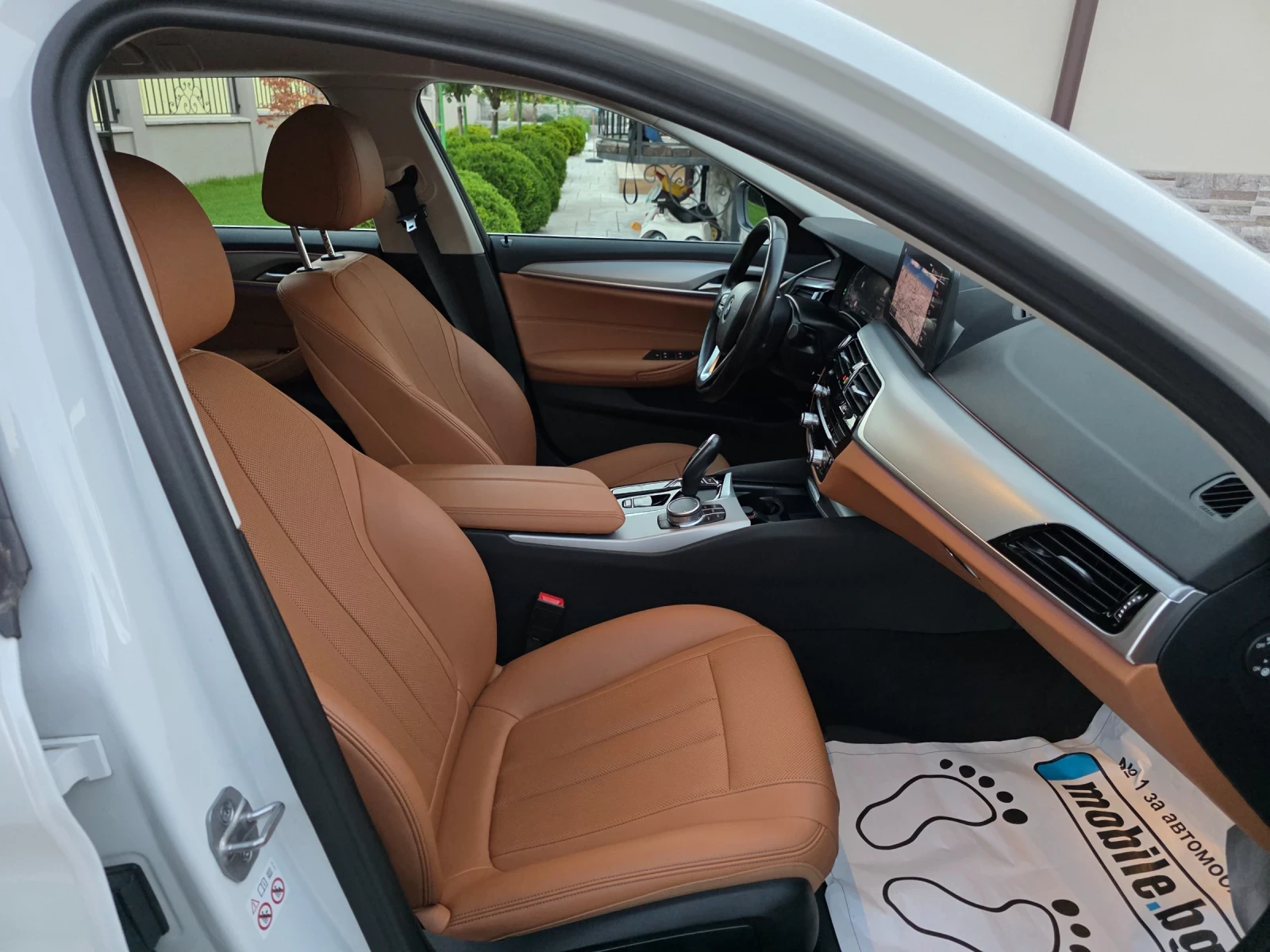BMW 520 2.0 D X-DRIVE, снимка 13 - Автомобили и джипове - 55883955