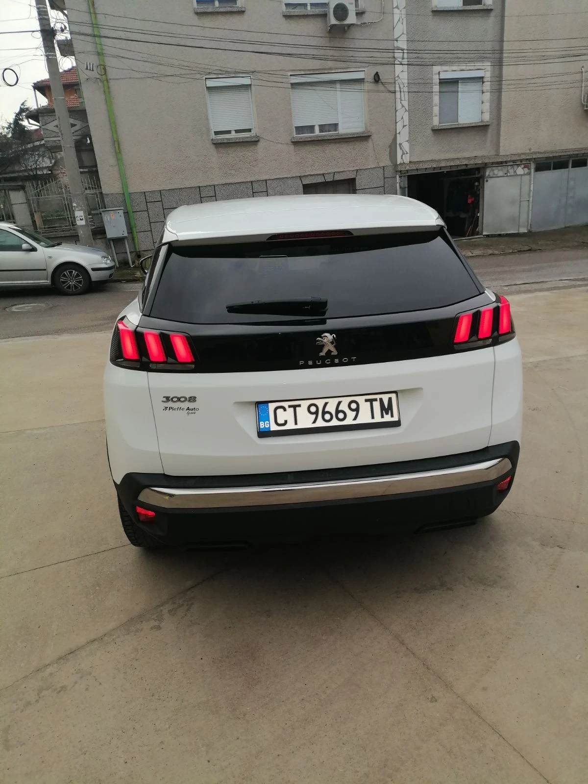 Peugeot 3008 1.6, снимка 2 - Автомобили и джипове - 56060584