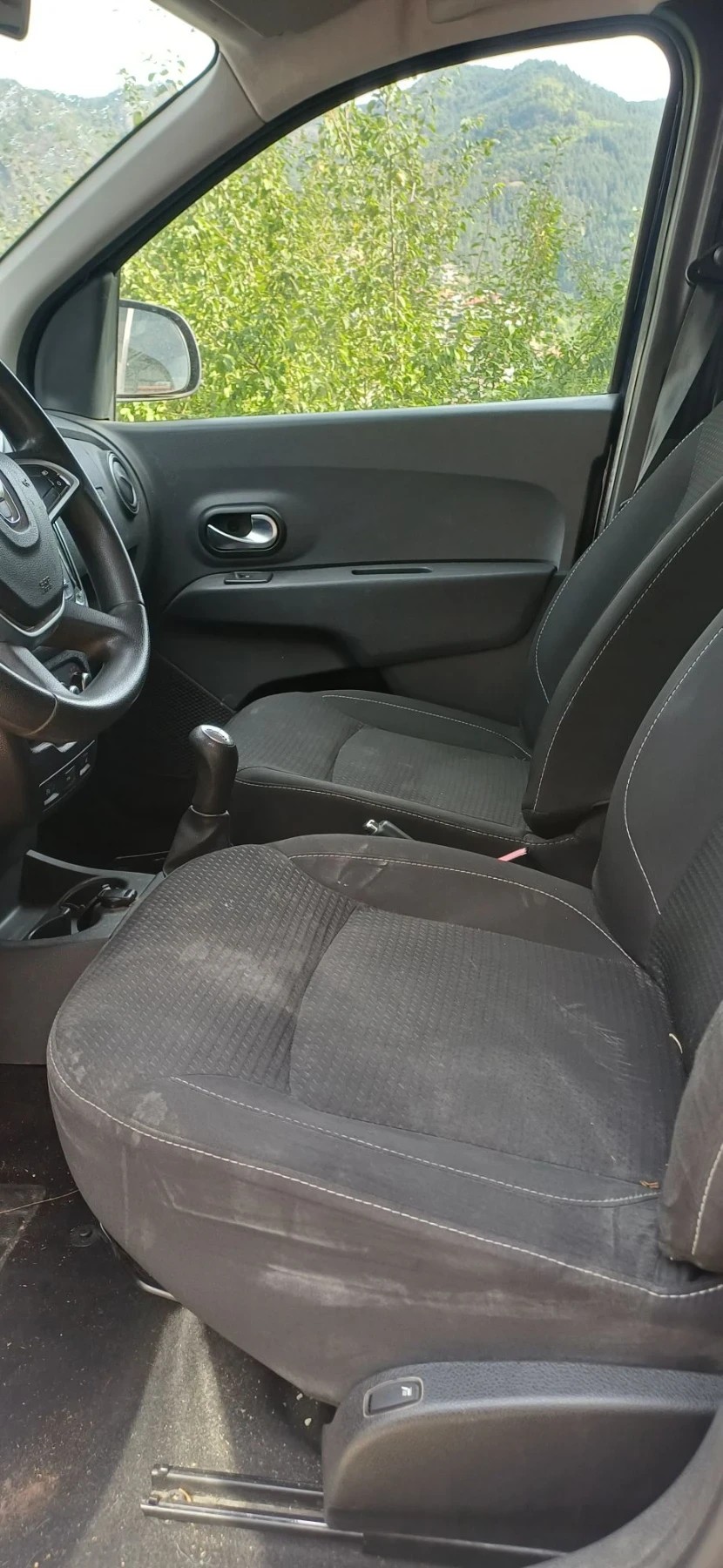 Dacia Lodgy 1, 2 TCe , снимка 7 - Автомобили и джипове - 56222341