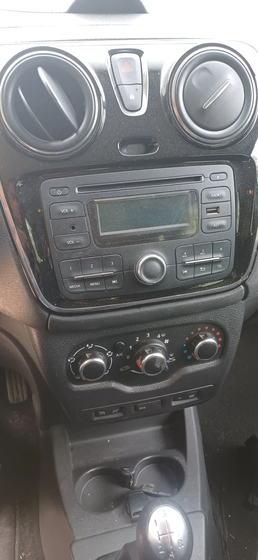 Dacia Lodgy 1, 2 TCe , снимка 9 - Автомобили и джипове - 56222341