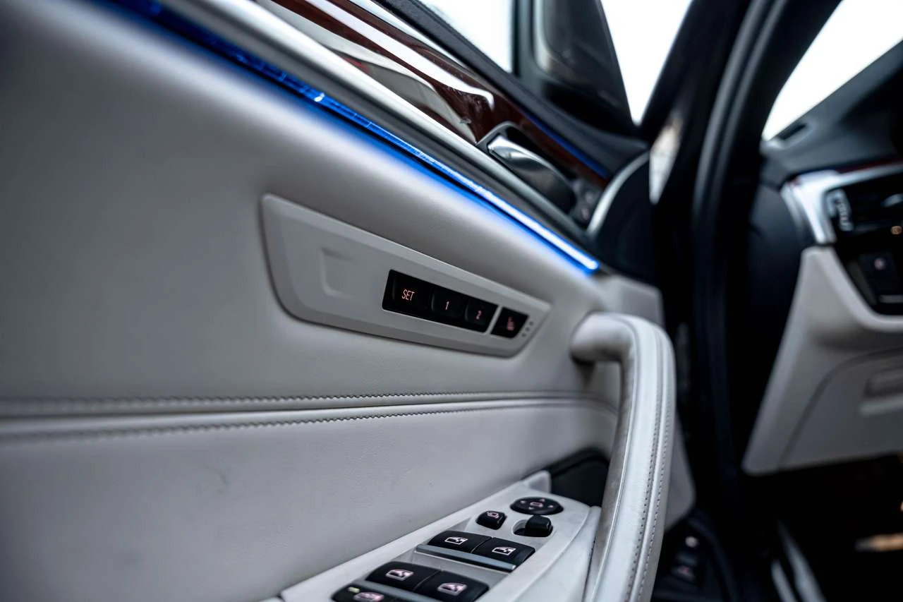 BMW 530E 530e xDrive Hybrid Plug-in iPerformance Sedan AWD | Mobile.bg � ����������� 8