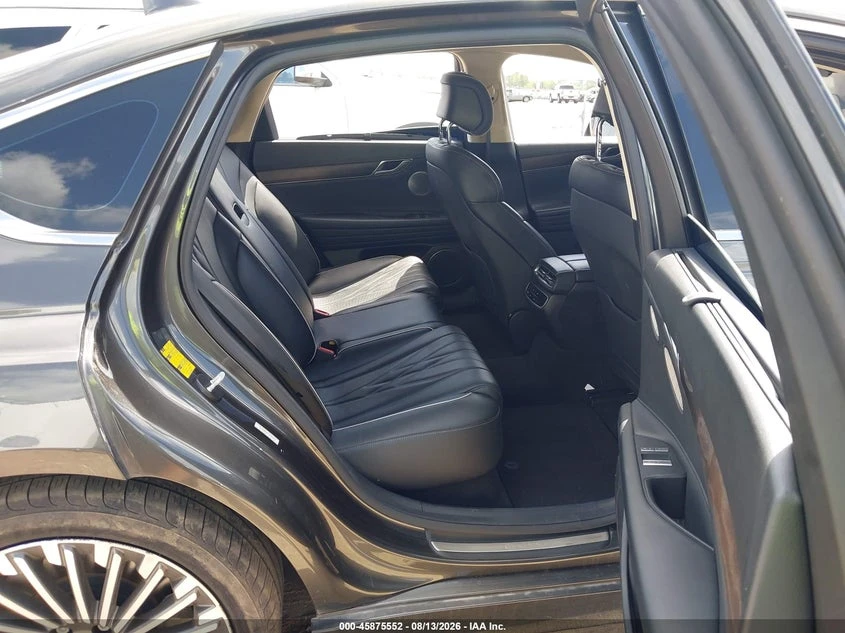 Genesis G80 Electrified, снимка 8 - Автомобили и джипове - 56587273