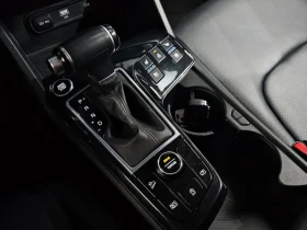 Kia Sportage 2.0 CRDi 4WD, снимка 9