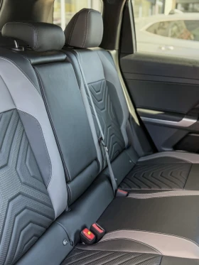 Jeep Compass JEEP NEW COMPASS FIRST EDITION 1.2 e-Hybrid 48V Pe - 39800 € / 77842.03 лв. - 41946291 15