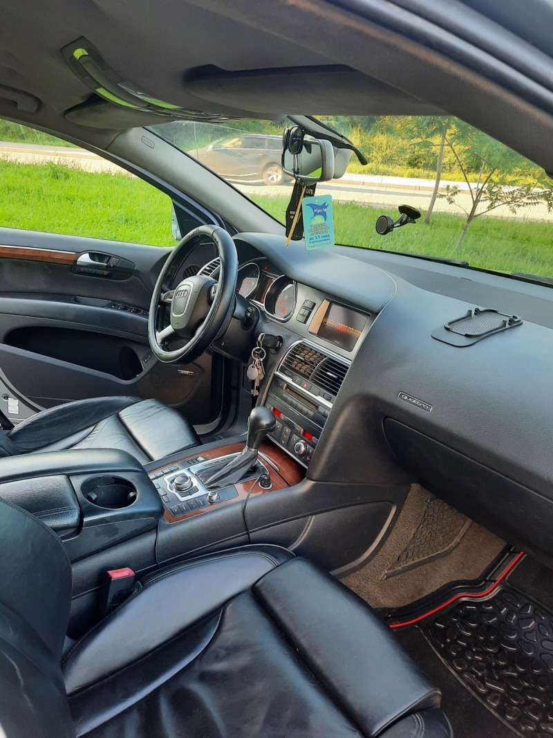 Audi Q7, снимка 8 - Автомобили и джипове - 45949079