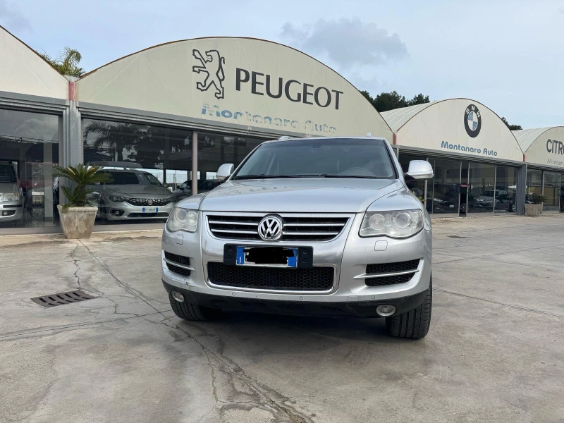 VW Touareg 3.0TDI 240HP 4MOTION AVTOMAT FACELIFT KOJA NAVI , снимка 3 - Автомобили и джипове - 49394178