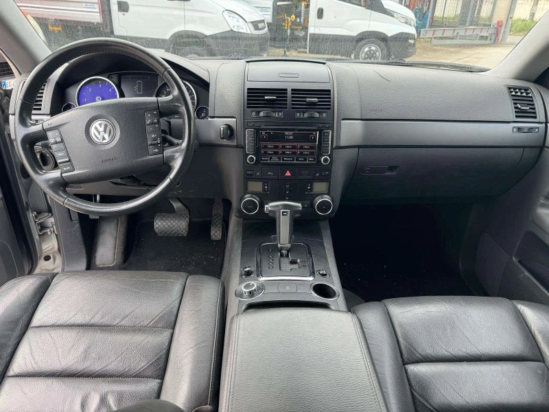 VW Touareg 3.0TDI 240HP 4MOTION AVTOMAT FACELIFT KOJA NAVI , снимка 14 - Автомобили и джипове - 49394178