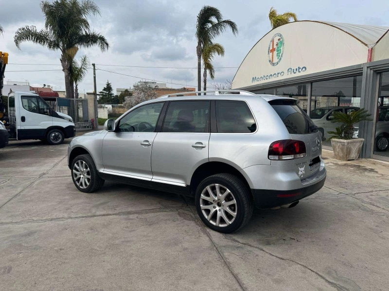 VW Touareg 3.0TDI 240HP 4MOTION AVTOMAT FACELIFT KOJA NAVI , снимка 6 - Автомобили и джипове - 49394178