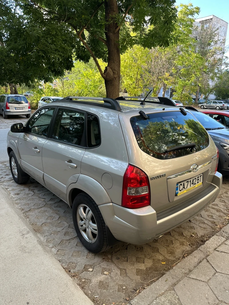 Hyundai Tucson, снимка 3 - Автомобили и джипове - 52699066