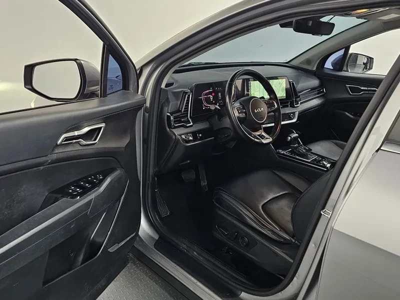 Kia Sportage 2.0 CRDi 4WD, снимка 10 - Автомобили и джипове - 54276439