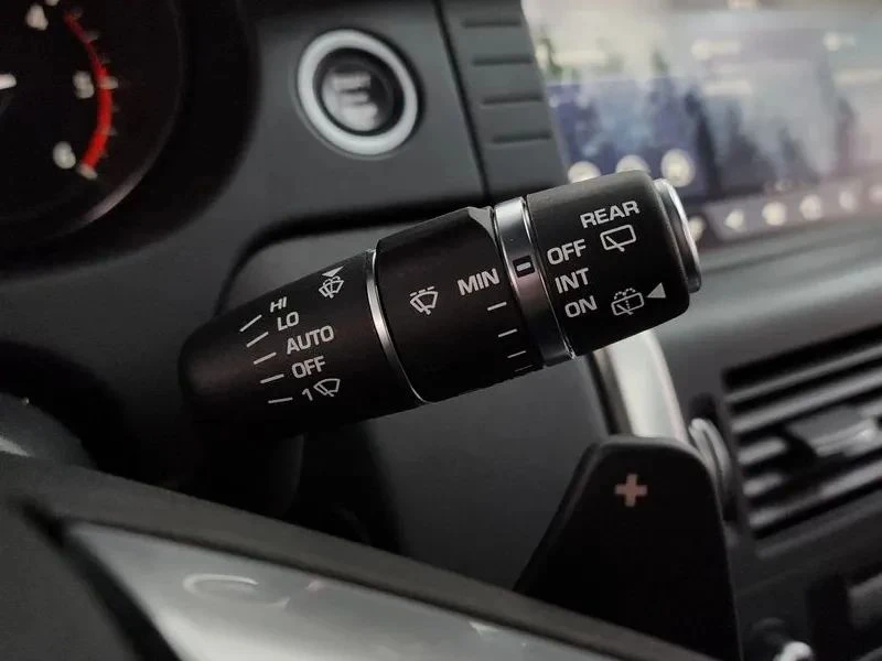 Land Rover Discovery Sport, снимка 13 - Автомобили и джипове - 56737316
