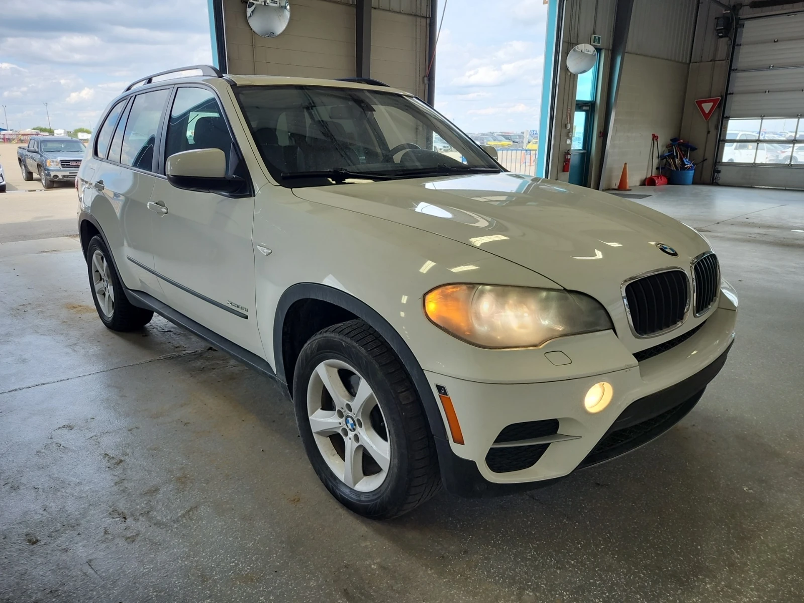 BMW X5 * XDRIVE35I * CARFAX * АВТОКРЕДИТ - изображение 3