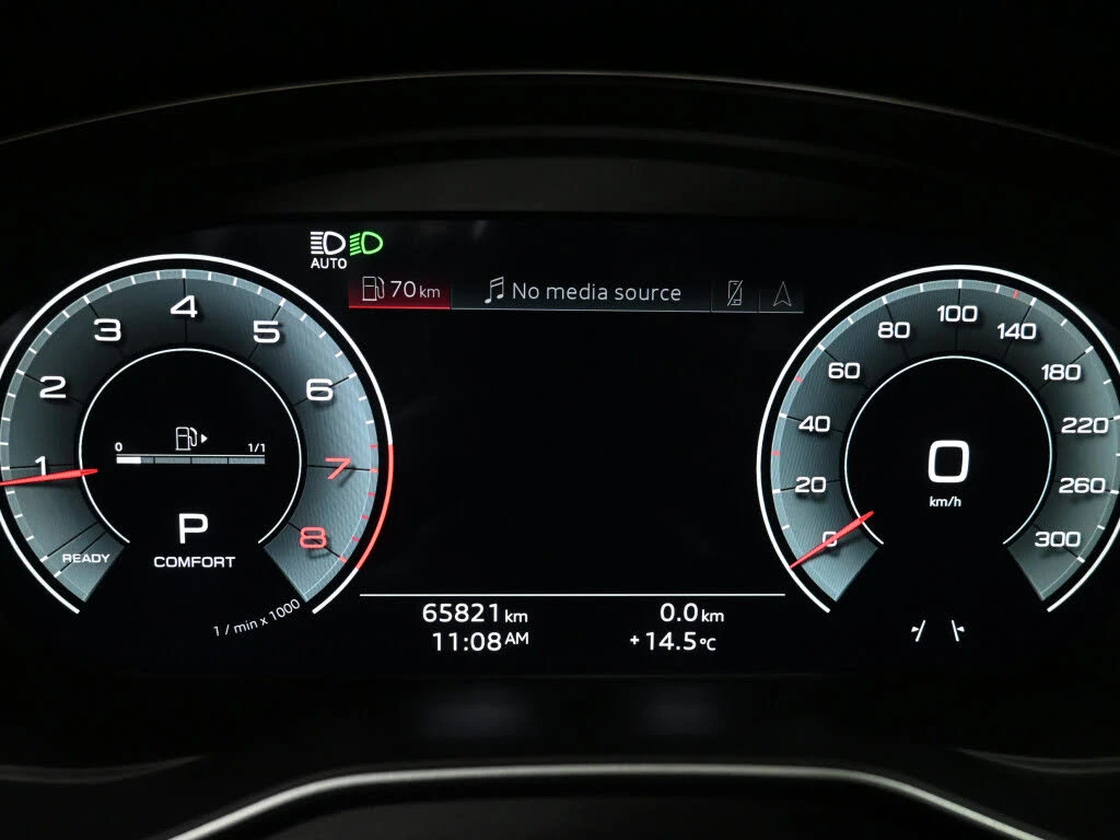 Audi Q5 Premium Plus* S Line* АвтоКредит* (ЦЕНА ДО БГ) - изображение 8