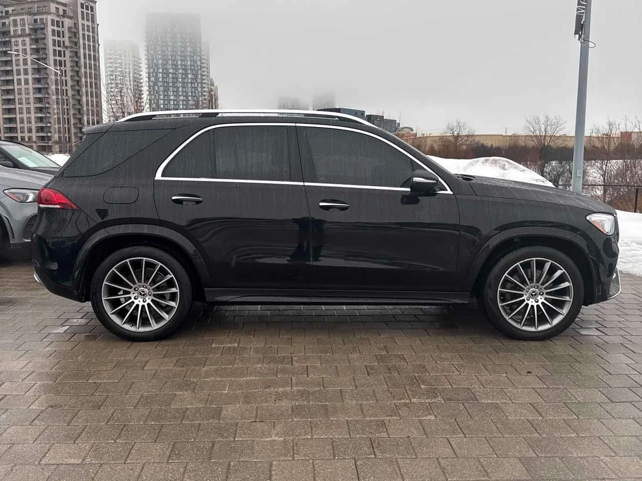 Mercedes-Benz GLE 450 * 4MATIC* BURMESTER* PANORAMA* ОБДУХВАНЕ*  - изображение 3