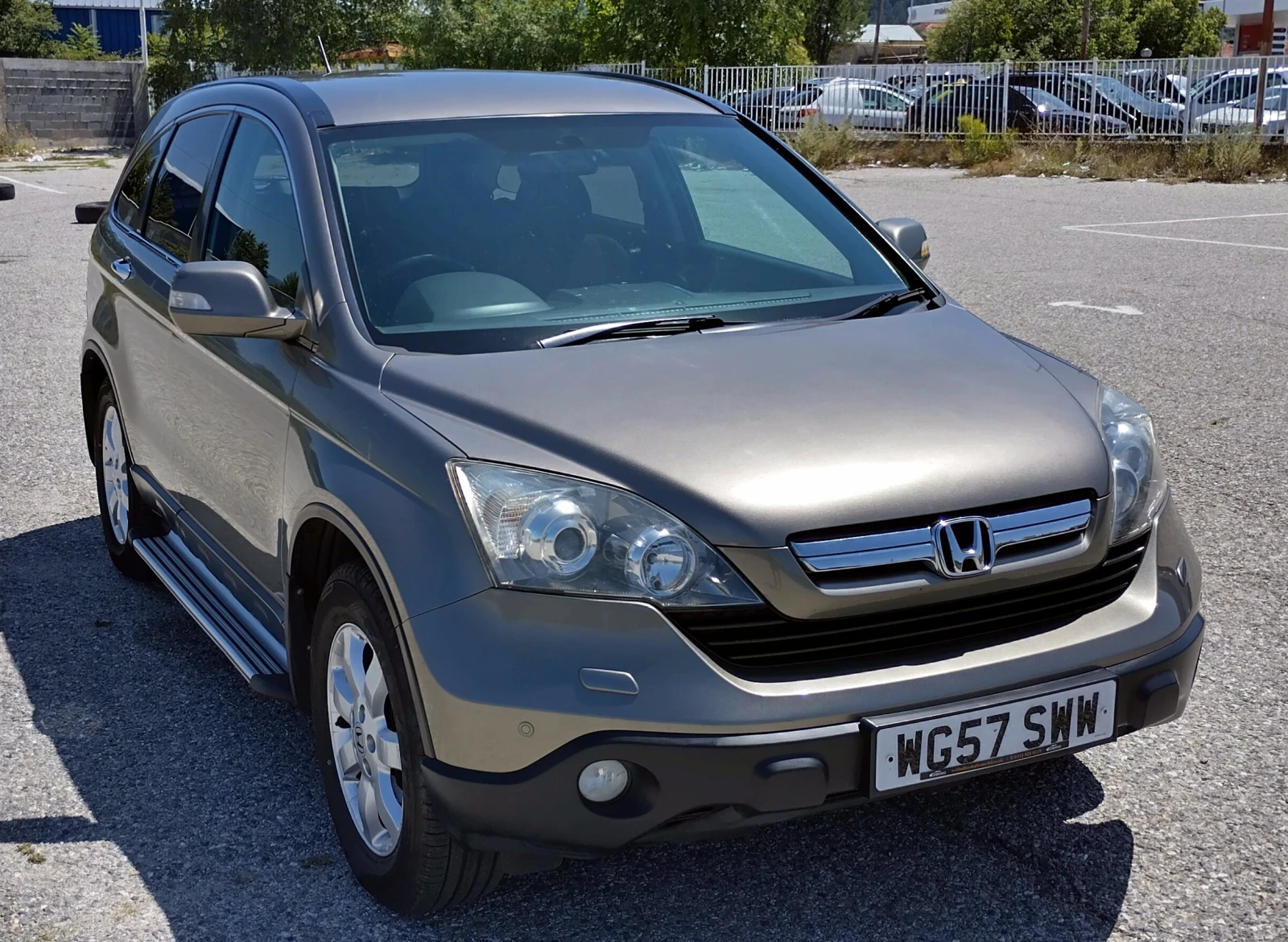 Honda Cr-v 2.0 Бензин, снимка 2 - Автомобили и джипове - 54703437