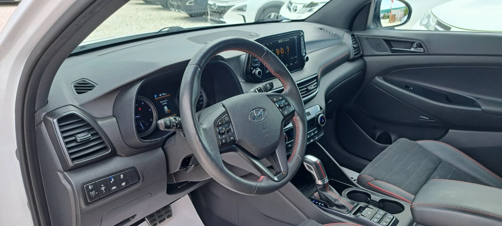 Hyundai Tucson 1.6 N-Line Фул екстри, снимка 9 - Автомобили и джипове - 55407481