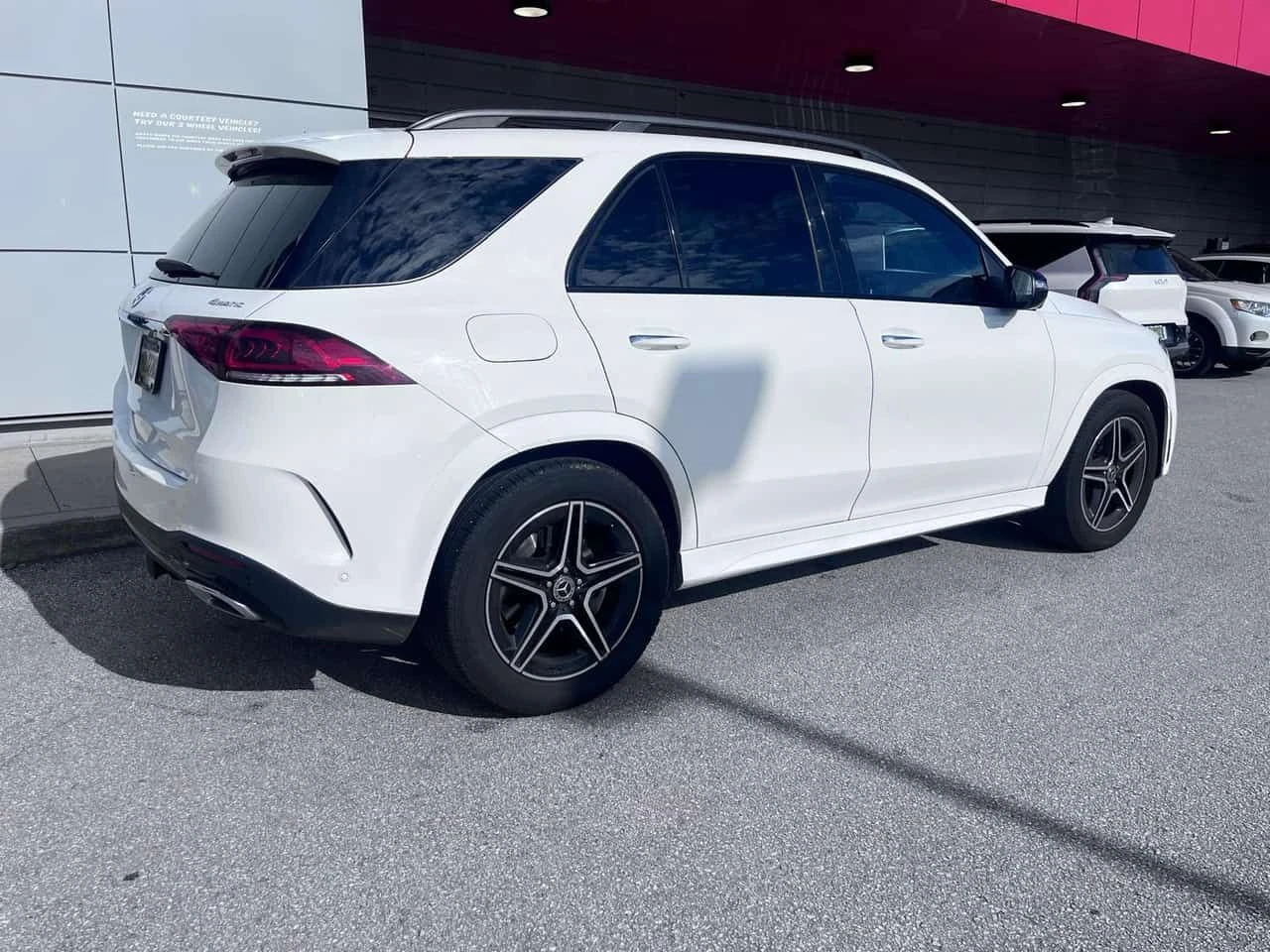 Mercedes-Benz GLE 350  * CARFAX * ОПЦИЯ ЗА ФИНАНСИРАНЕ, снимка 3 - Автомобили и джипове - 55642119