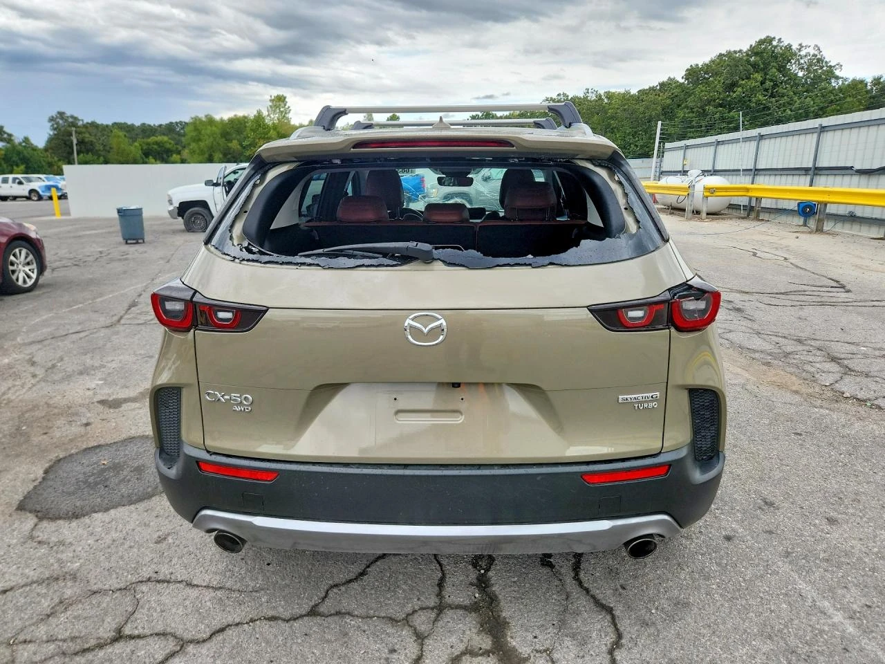 Mazda CX-50 4X4| PANO| HEAD-UP| DISTRONIC| PODGREV| BLIND-SPOT | Mobile.bg � ����������� 5