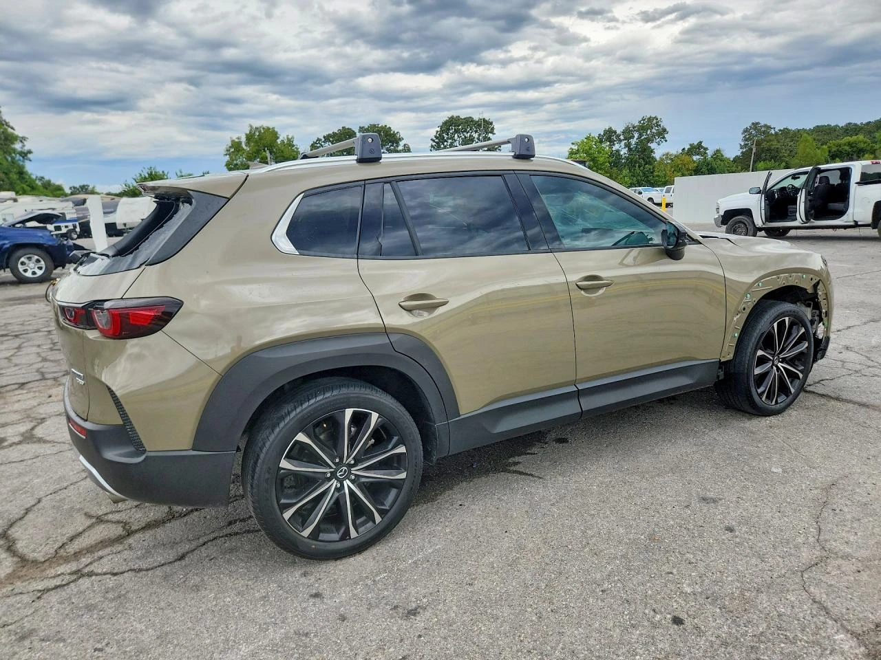 Mazda CX-50 4X4| PANO| HEAD-UP| DISTRONIC| PODGREV| BLIND-SPOT | Mobile.bg � ����������� 4
