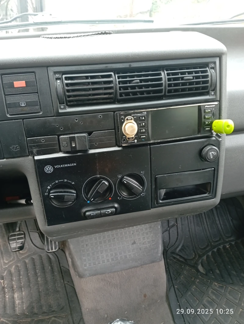 VW T4, снимка 8 - Бусове и автобуси - 51876920