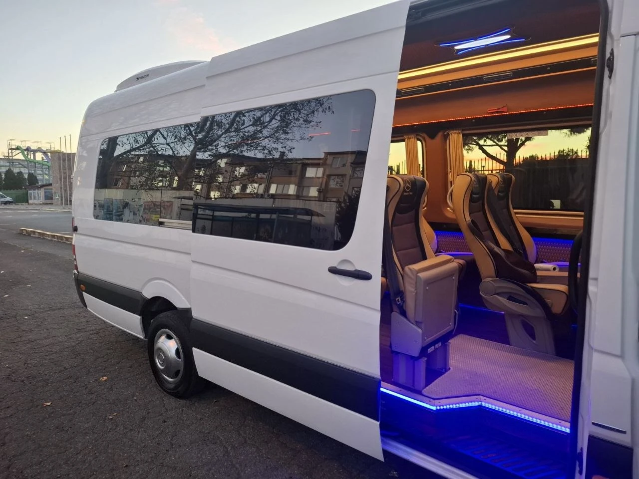 Mercedes-Benz Sprinter, снимка 10 - Бусове и автобуси - 54227104