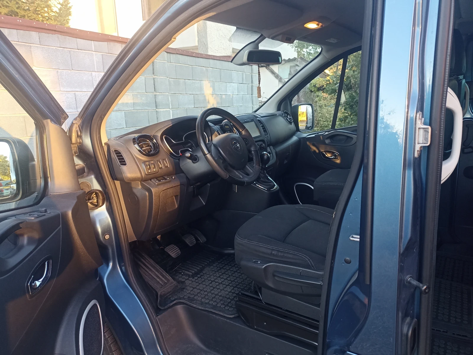 Opel Vivaro 1.6  CDTI. 145 к.с. , снимка 5 - Бусове и автобуси - 56654489