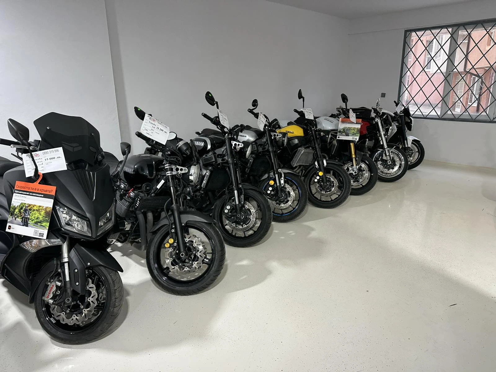 Yamaha X-max 250, снимка 16 - Мотоциклети и мототехника - 54540544
