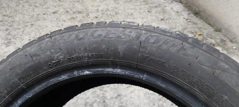 Гуми Зимни 225/50R18, снимка 11 - Гуми и джанти - 31140886