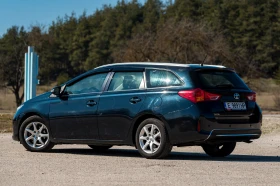 Toyota Auris 1.4-D4D, снимка 3 - Автомобили и джипове - 53149034