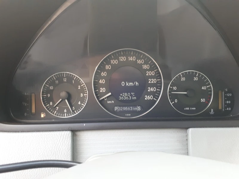 Mercedes-Benz CLK 270 CDI-ELEGANCE, снимка 15 - Автомобили и джипове - 46258551