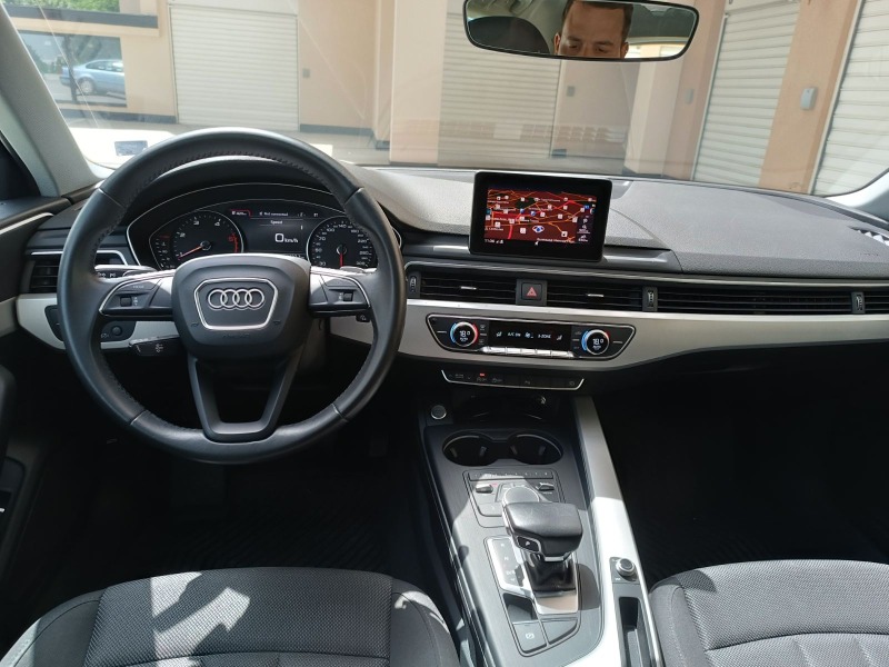 Audi A4 A4 обслужена, пълна сервизна история, 2019, 161хил, снимка 12 - Автомобили и джипове - 46474711
