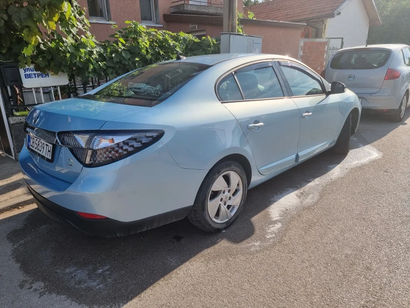 Renault Fluence, снимка 1 - Автомобили и джипове - 47420595