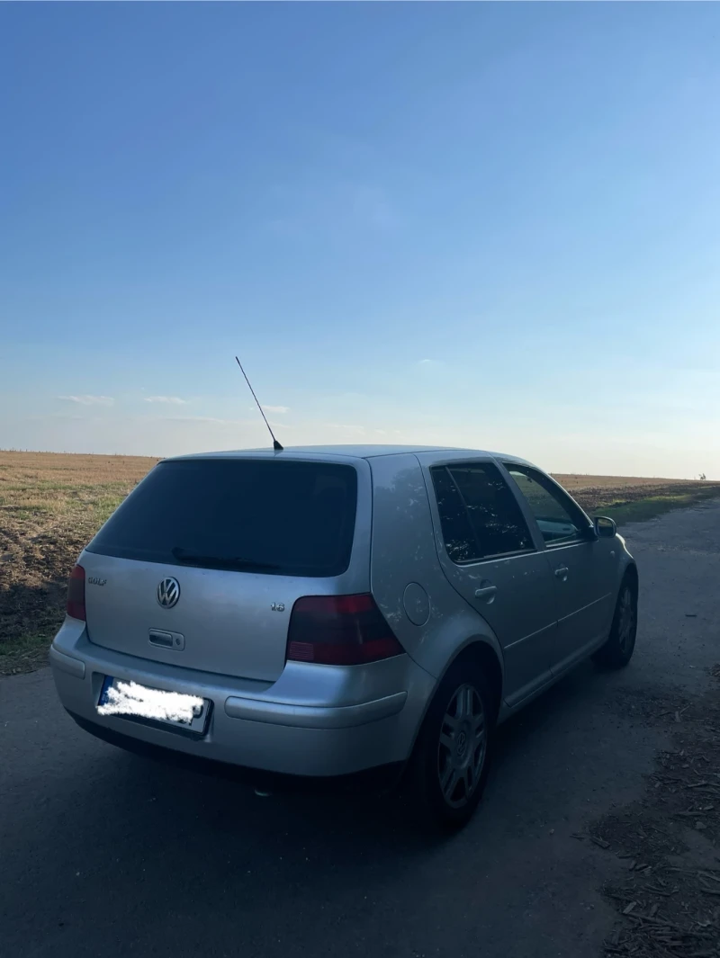 VW Golf, снимка 5 - Автомобили и джипове - 47383471