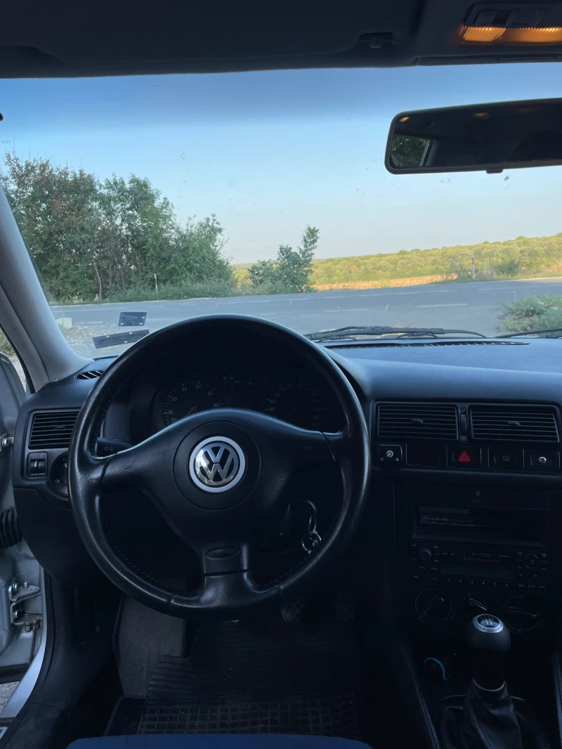 VW Golf, снимка 6 - Автомобили и джипове - 47383471